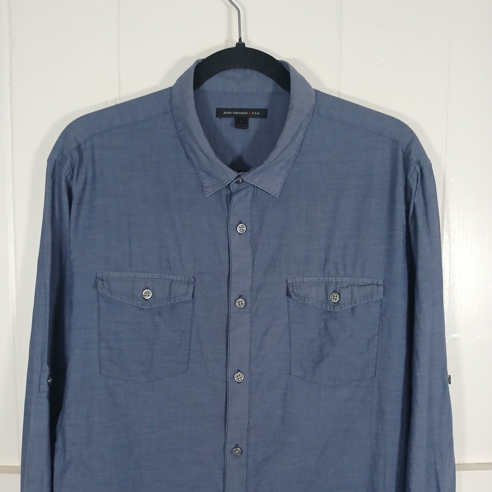 John Varvatos Button Up Shirt Mens L Blue Roll Tab Sleeve Chest Pockets W528C16